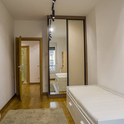 Аренда просторной 3-комнатной квартиры 78 м², Врачар, Белград, Сербия